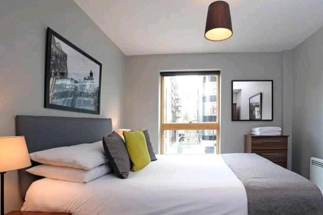 Exquisite Cosy 2-Bed Apartment In Salford Μάντσεστερ Εξωτερικό φωτογραφία