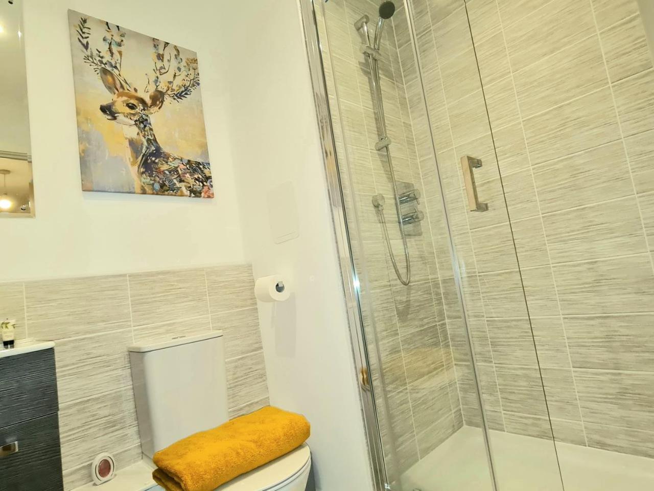Exquisite Cosy 2-Bed Apartment In Salford Μάντσεστερ Εξωτερικό φωτογραφία